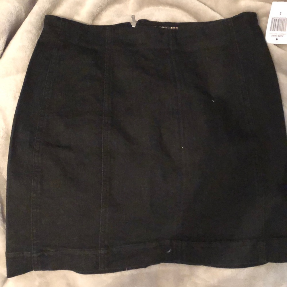 black skirt